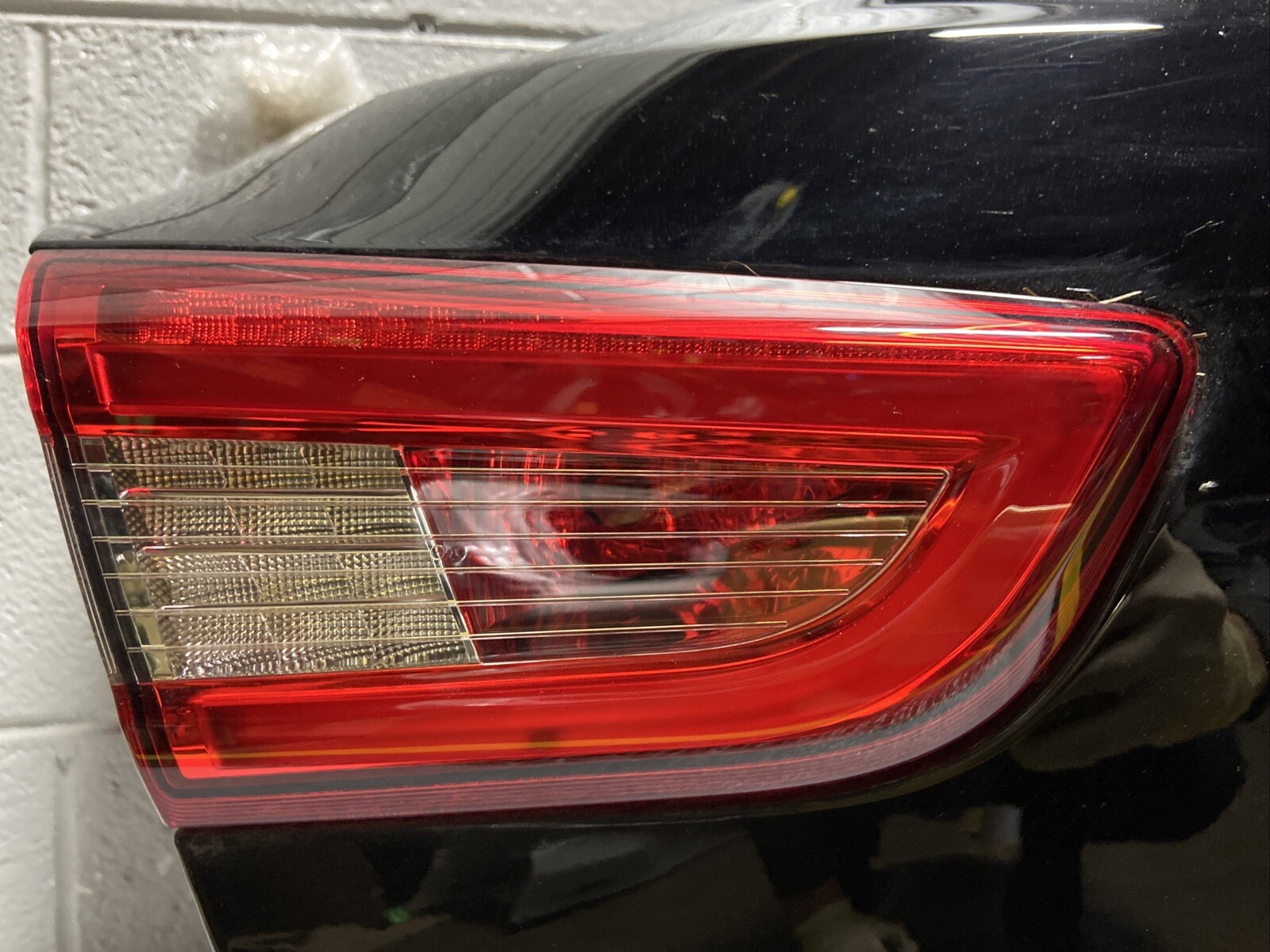 2014-2023 Maserati Ghibli SQ4  Rear Trunk Deck Lid Door OEM Lights included