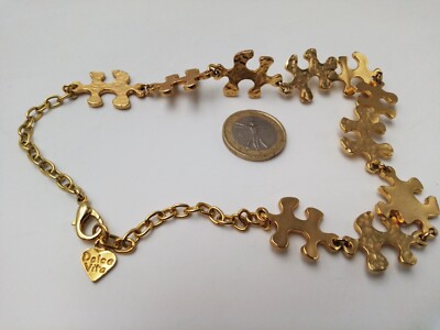Collier Vintage Signé DOLCE VITA - Pendentif Puzzle En Métal Doré, Longueur 40 Cm, Bon État