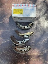 Produktbild - Original Audi 80 VW Passat Golf Jetta Bremsbackensatz 867698525X