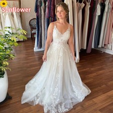 Classic Wedding Dresses Spaghetti Straps Applique V-Neck Backless Court Train