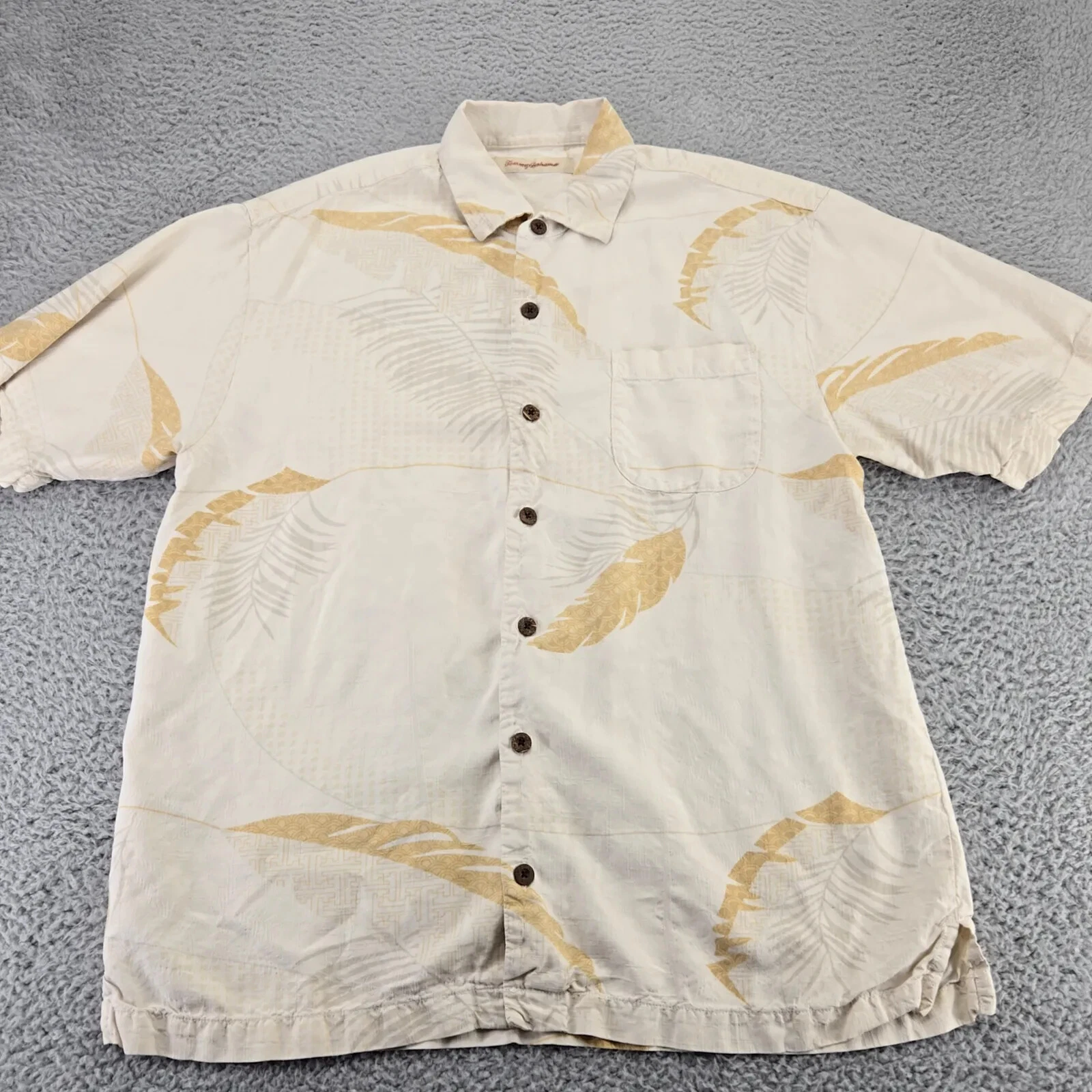 Tommy Bahama Shirt Mens Large Tan Silk Floral Textured Button Up Camp Pocket
