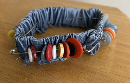 Denim Stretch Bracelet Pins & Vintage Buttons Upcycled Jewelry Western Wear - Picture 6 of 6