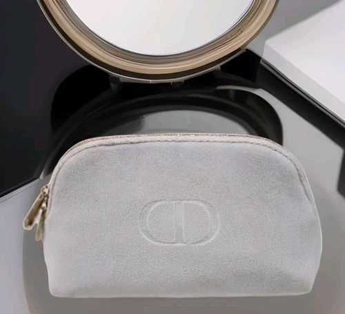 Sac à maquillage Christian Dior CD monogramme blanc velours souple VENTE !