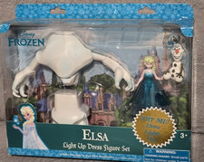 Disney Frozen Elsa Light Up Dress Figure Set