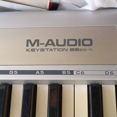 M-Audio Keystation 88es MIDI Keyboard-Controller 88 Tasten USB Pitch Bend Mod