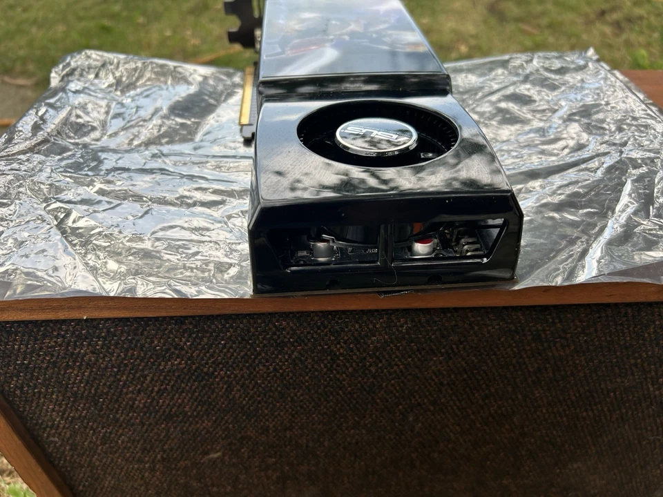 GeForce GTX 275, 896MB, GDDR3 448 BIT, ASUS ENGTX275, PCI-E - Brand New - Image 4 of 4