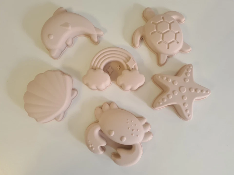 Kids Beach Bucket and Spade Set, 6 sand moulds & Watering Can, Silicone. BEIGE. - Image 3 of 4