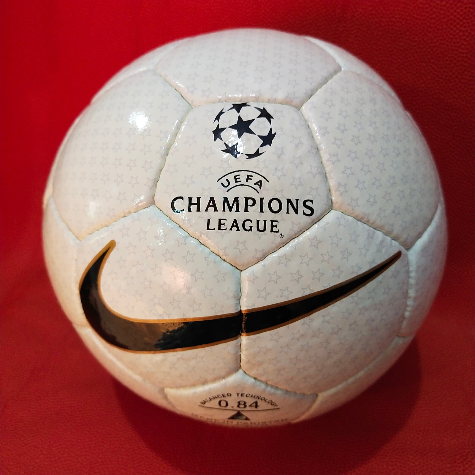 Balón de partido NIKE NK 800 GEO UEFA Champions League 1999-2000-RARO talla 5.