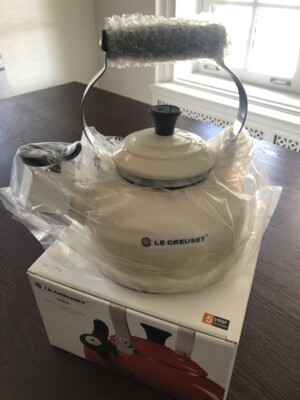 Le Creuset Whistling Kettle Dune 1.6L / 1.7QT | eBay