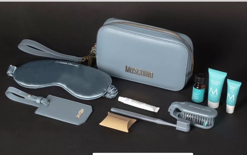 New sealed China Airlines Business Class Moschino Amenity