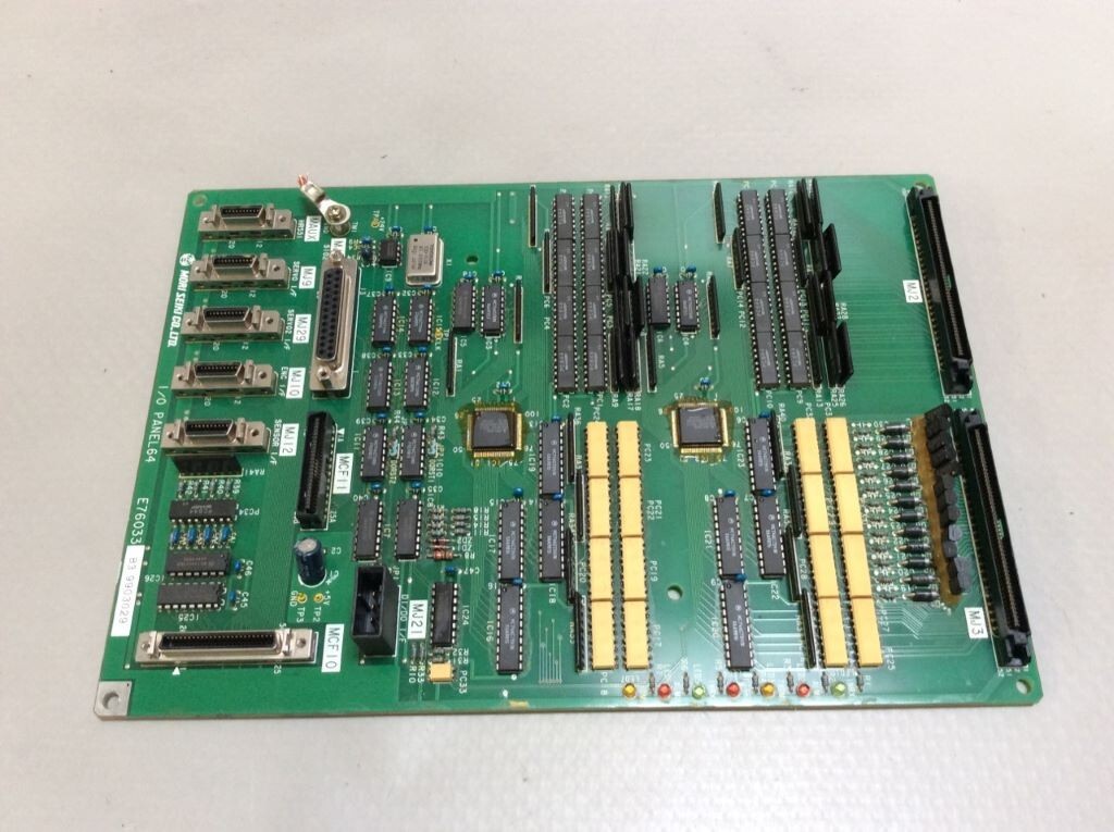 E76033     -  MORI SEIKI  -       Interface  board       RECONDITIONNÉ