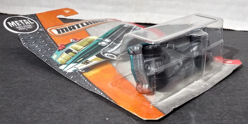 2016 Matchbox MBX Heroic Rescue '63 CADILLAC AMBULANCE - Image 4 of 4