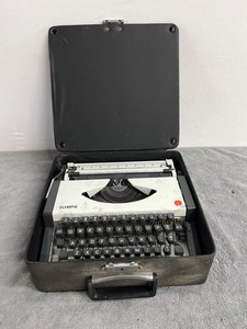 Olympia Typewriter - Western Germany- Working - w/Case