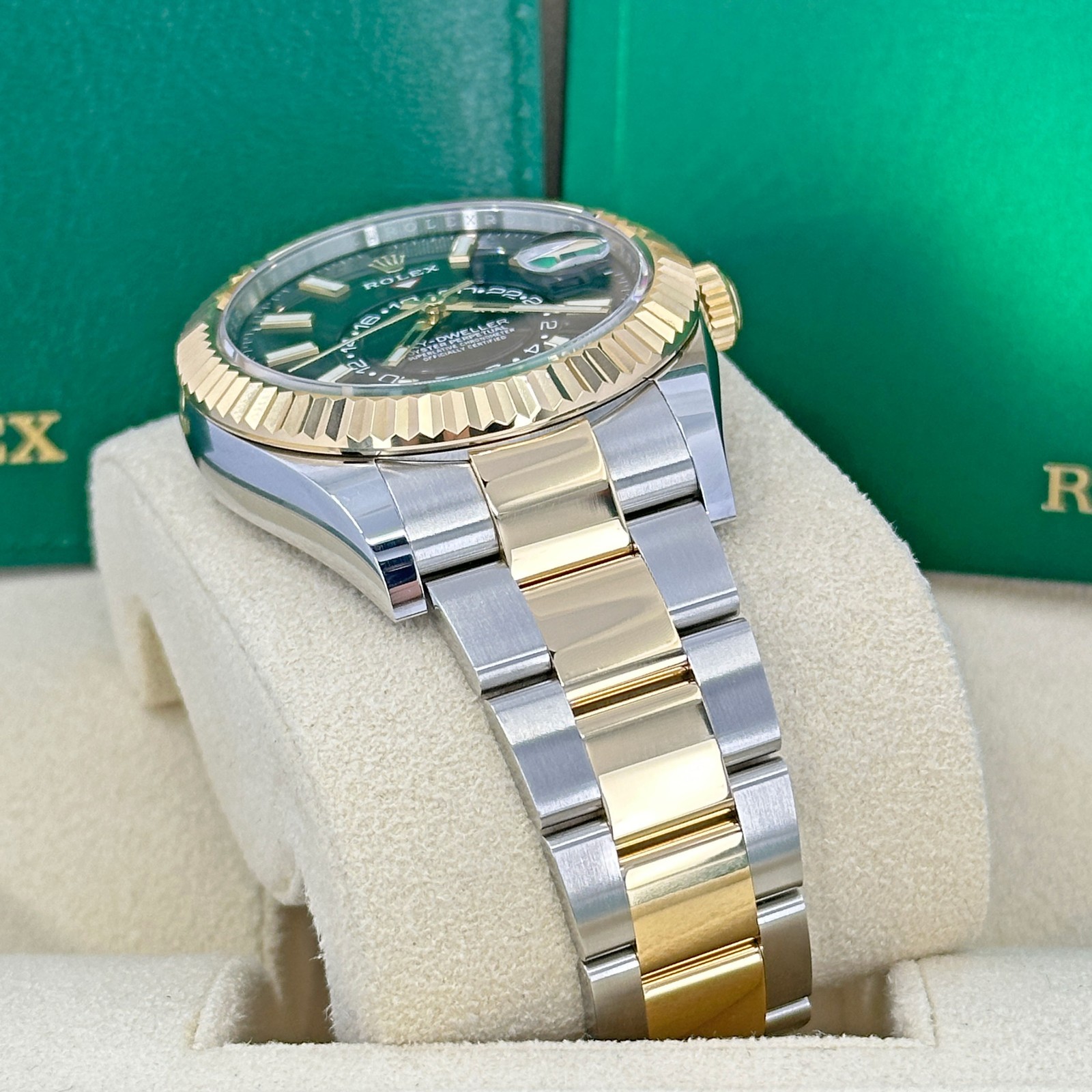 Discontinued Rolex Sky-Dweller 42mm Black Dial Oyster Two-Tone 326933-0002 Mint 2022 image 3