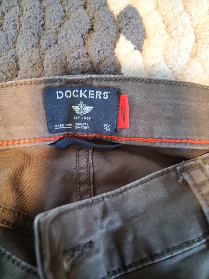 Dockers The Jean Cut W 38 L 30 Straight Fit EUC. - Image 4 of 4