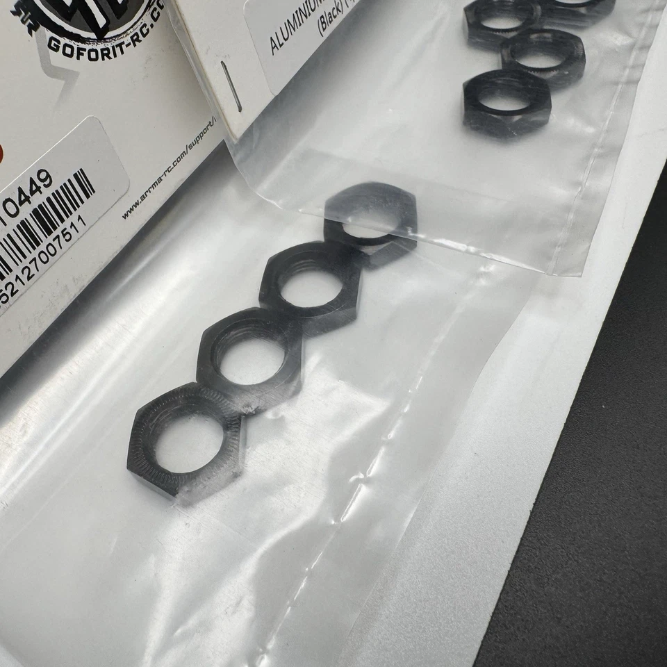 Lote de 2 tuercas de rueda de aluminio 17 mm negras 4 piezas ARRMA AR310449 RC piezas NUEVO en paquete Foto 3 de 4