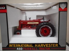 Spec Cast 1/16 IH Farmall 450 narrow front gas tractor