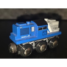 Toys R Us Imaginarium Wooden Magnetic Diesel Train Engine TRU3670 Blue 670