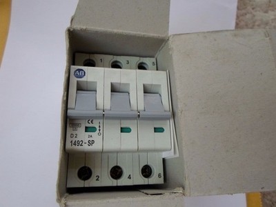 ALLEN BRADLEY D2 2 AMP 1492SP (1492-SP3D020) DREIPOLIGER MCB-SCHUTZSCHALTER.