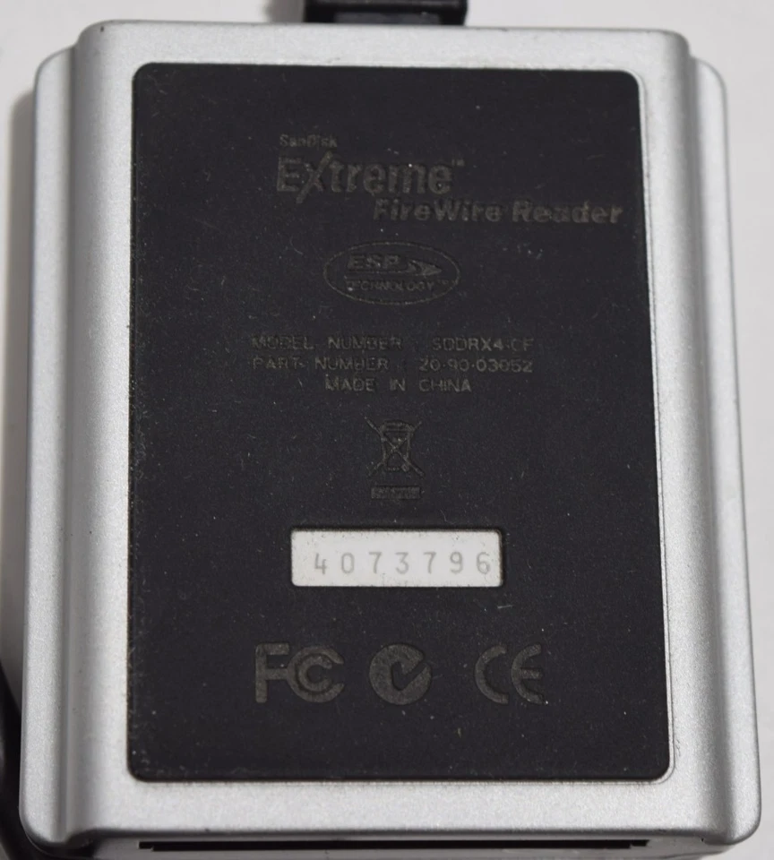 SanDisk Extreme Firewire Reader. Model: SDDRX4-CF  w/cable (#A001) - Image 3 of 3