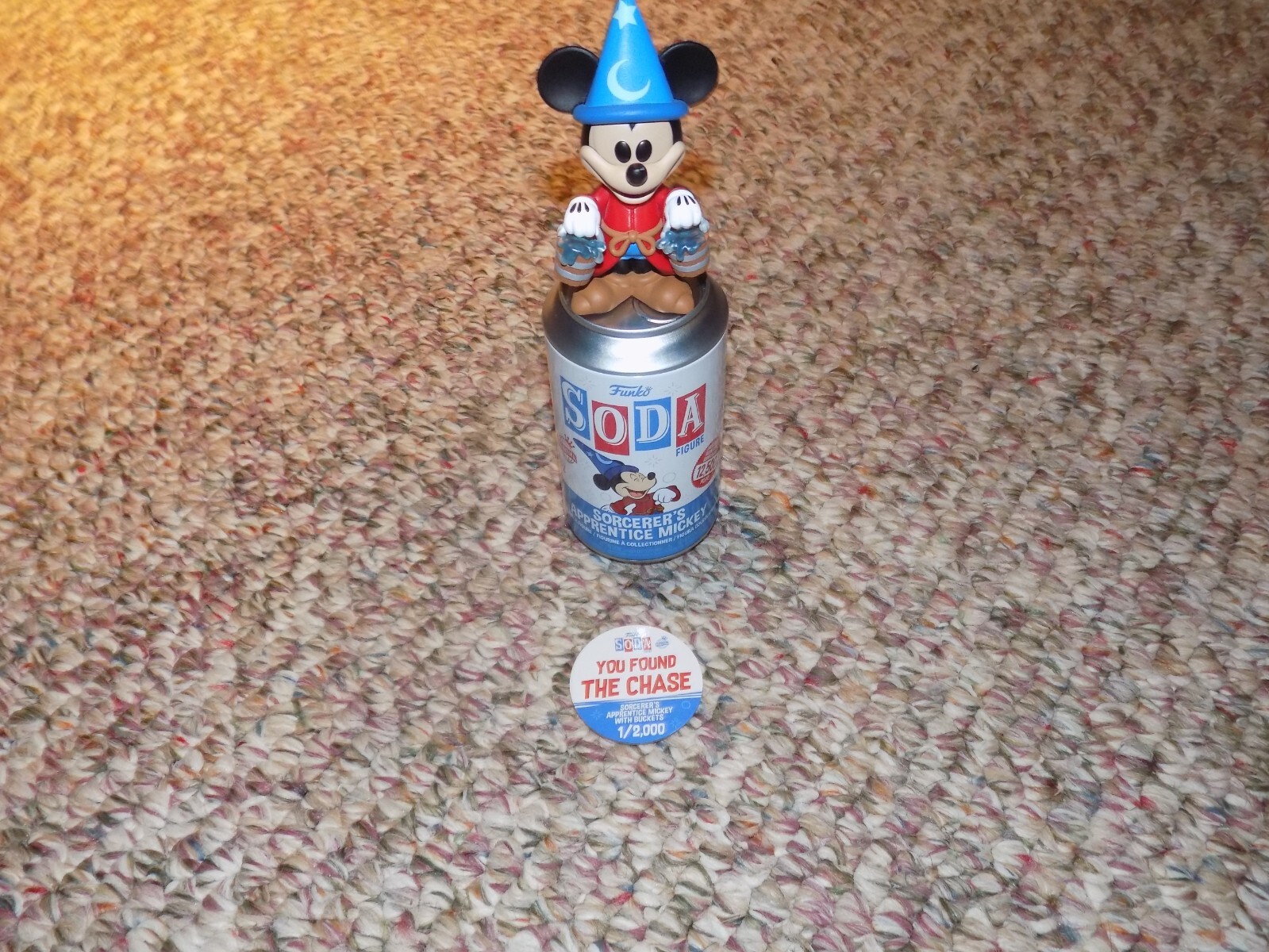 Funko Pop Sorcerer Apprentice Mickey 2000 Pieces International Soda
