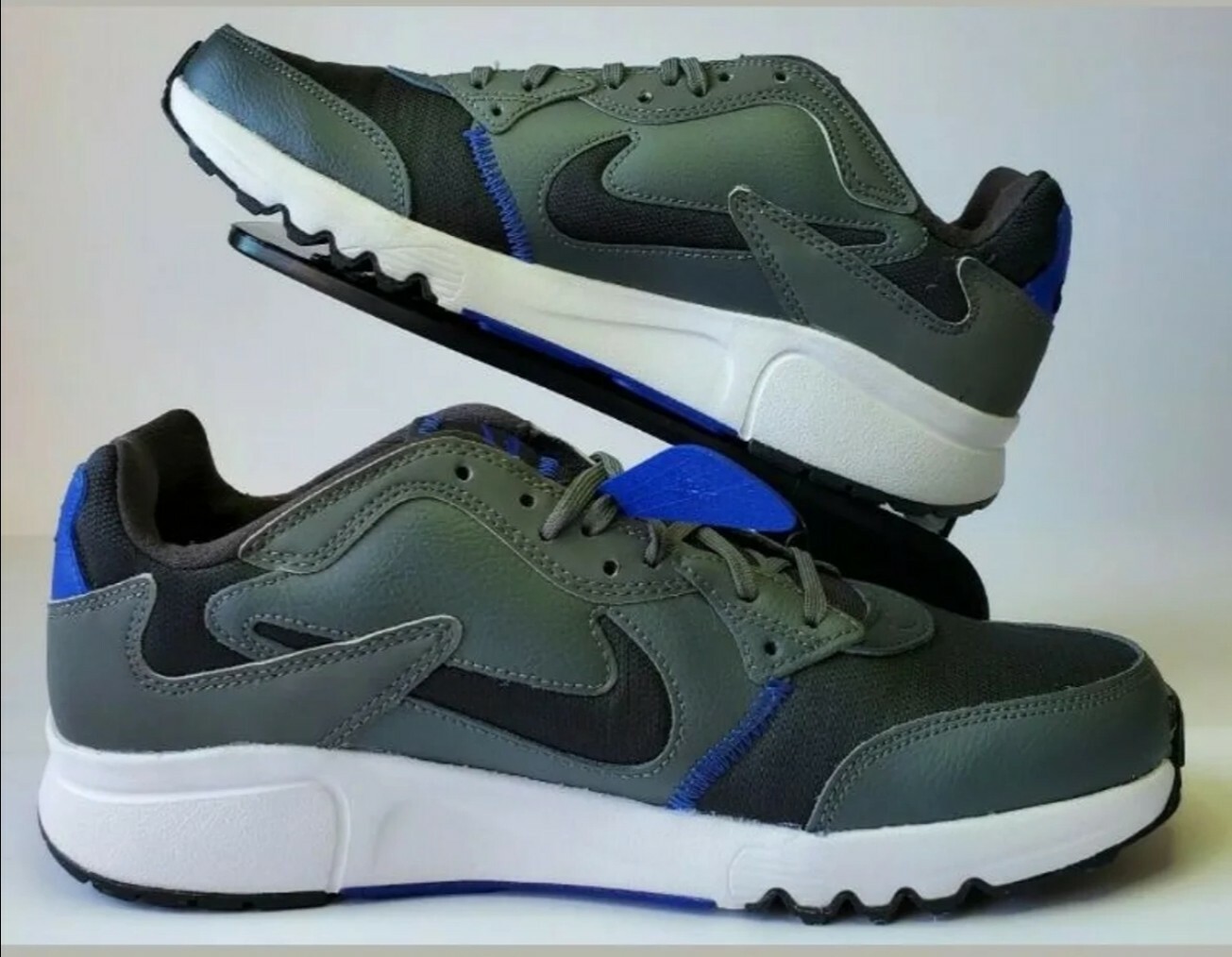 nike atsuma blue