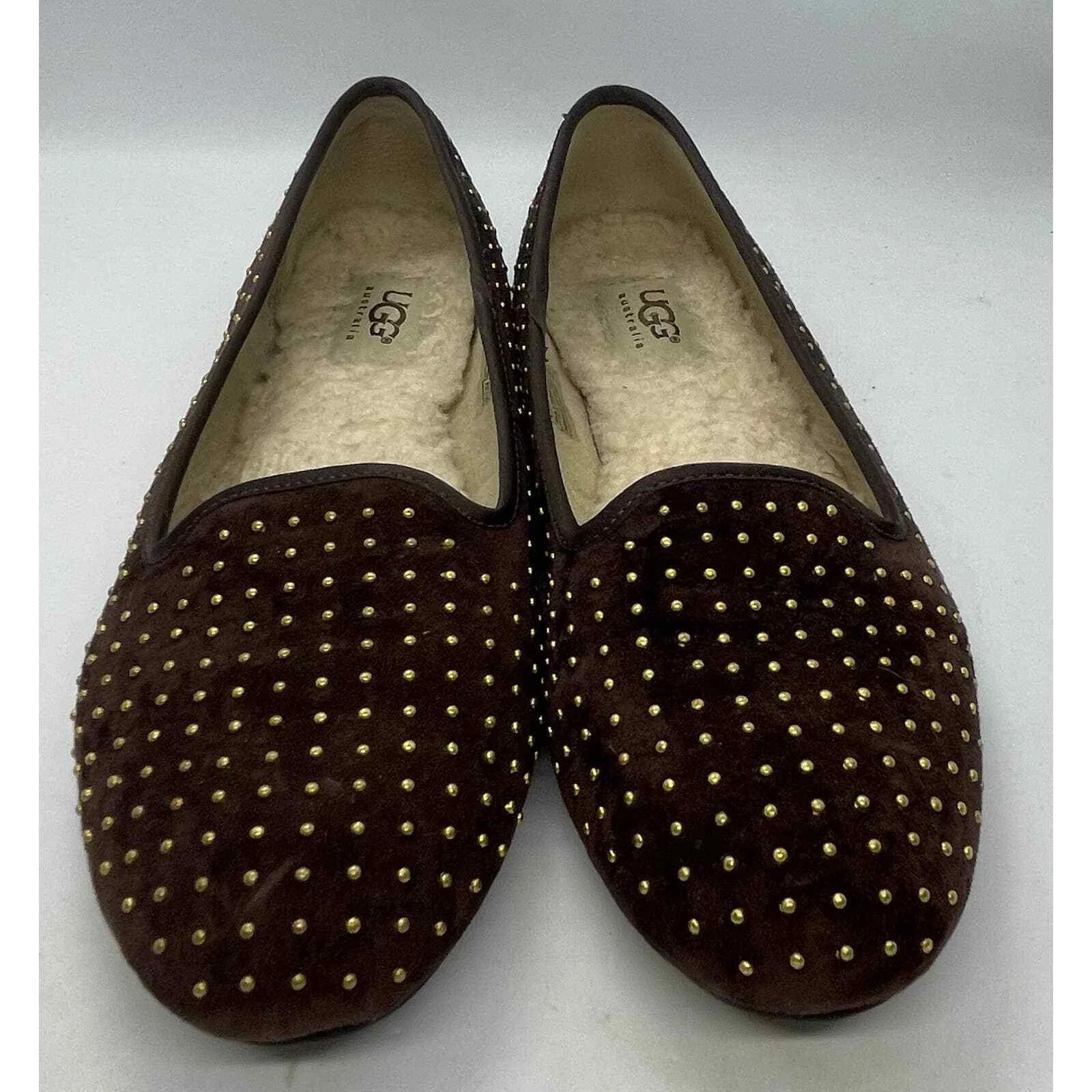 Pantofole da donna Ugg Australia Alloway marroni pelle scamosciata ottone borchie taglia 6