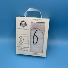 Baby Monthly Milestone Blanket  Includes Picture Frame  1 to 12 Months
