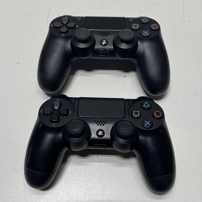 Set Of 2 Sony Playstation 4 DualShock 4 Controllers- Black