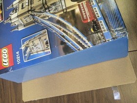 LEGO Creator Expert: Tower Bridge (10214) - 95% New 5% Used - Probably Complete