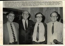 1968 Press Photo Dr. Benjamin Spock at Court in Boston with Criminal Suspects