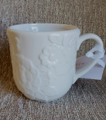 NWT Williams-Sonoma AERIN Embossed WHITE Floral Coffee Tea Cup MUG