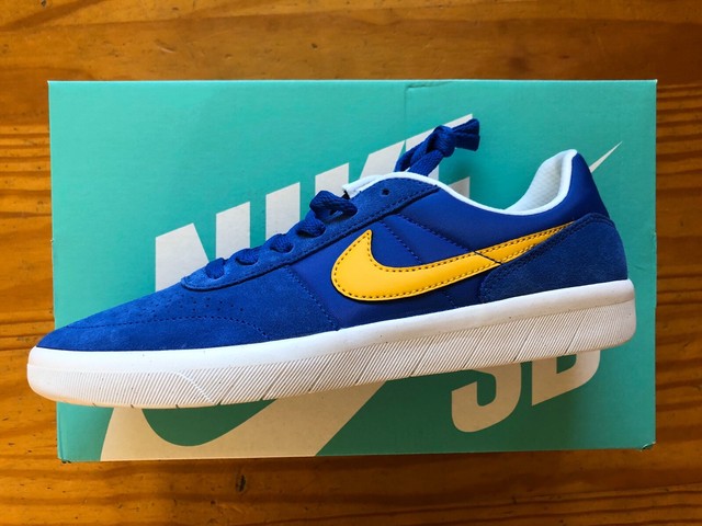 nike sb blue and yellow