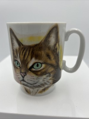 VTG Footed Mug Cup Royal Ann Cat Orange W/ Green Eyes Yarn Ball Back Made Japan