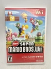 New Super Mario Bros. Wii Nintendo 2009 Complete w/ Manual & Insert Tested