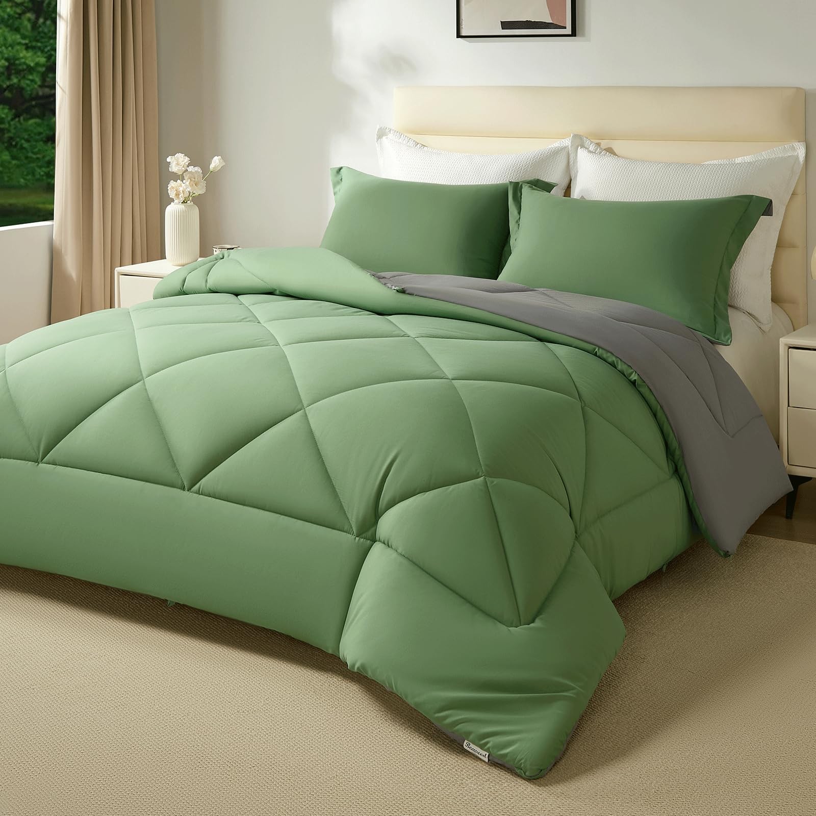 Couette chaude et épaisse de qualité supérieure avec ses deux taies d'oreiller satinées 40x80