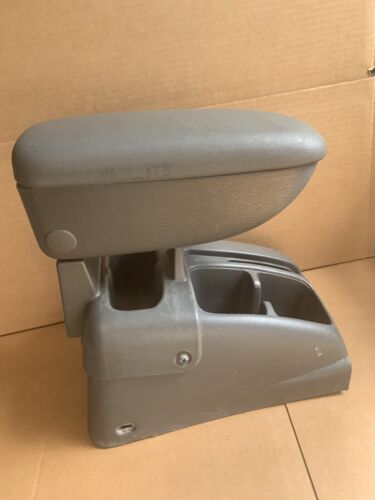 1999 2000  Suzuki Grand Vitara Front Center Floor Console Armrest 99000-990yc-a0 - 第 1/16 張圖片