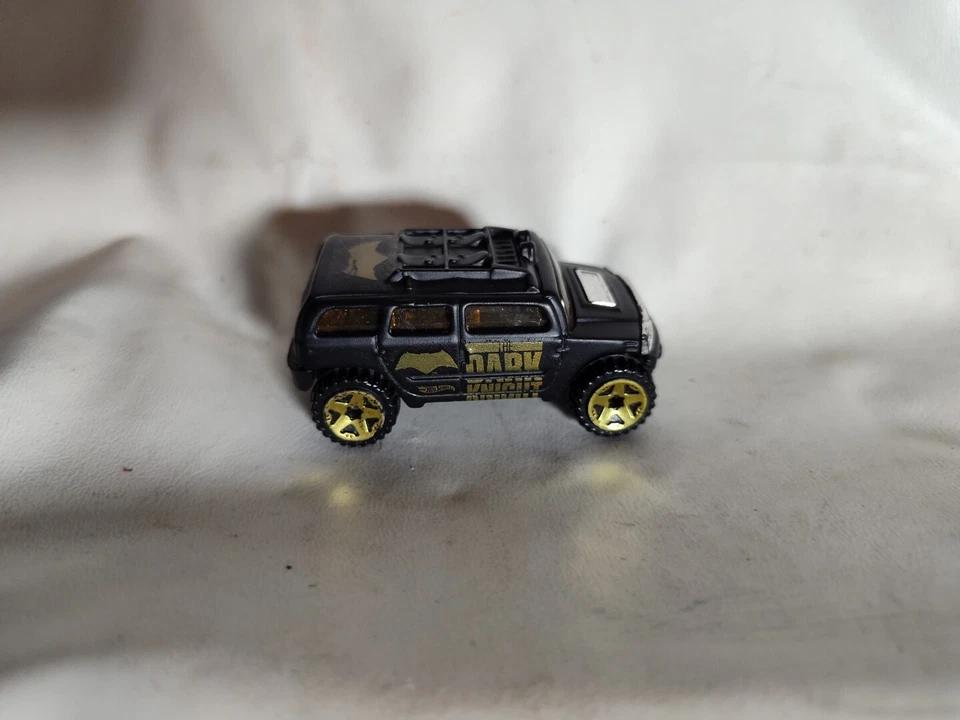 Hot Wheels - Rockster - Dark Knight - Usado Foto 4 de 4