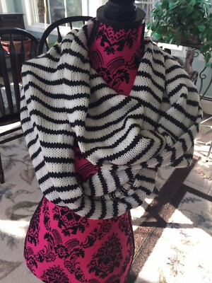 Forever 21 Striped Sweater Knit Infinity Scarf EUC