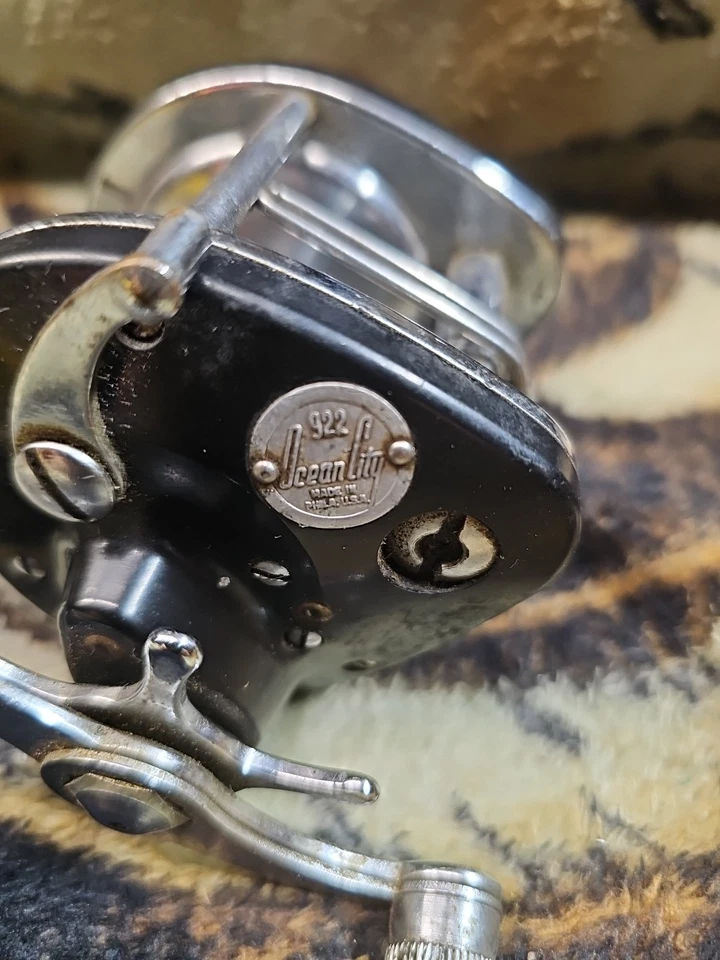 Carrete de pesca vintage Ocean City modelo 922 lágrima hecho en EE. UU. Foto 2 de 4
