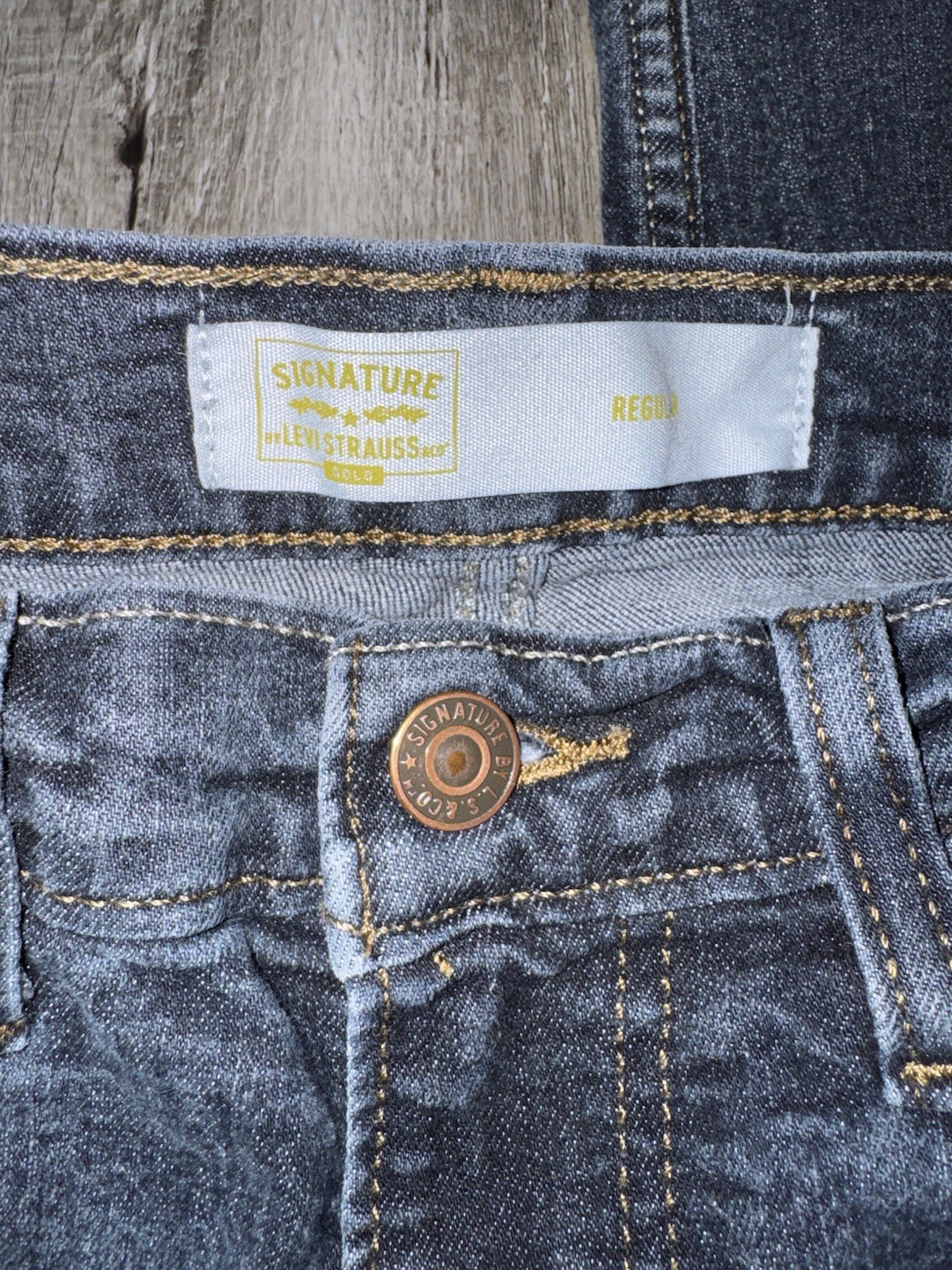 Signature By Levi Strauss Men’s Regular Fit Jeans Size 34x30 thumbnail 6