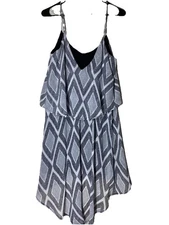 One Clothing Dress  Size Medium Trendy Elegant Romantic