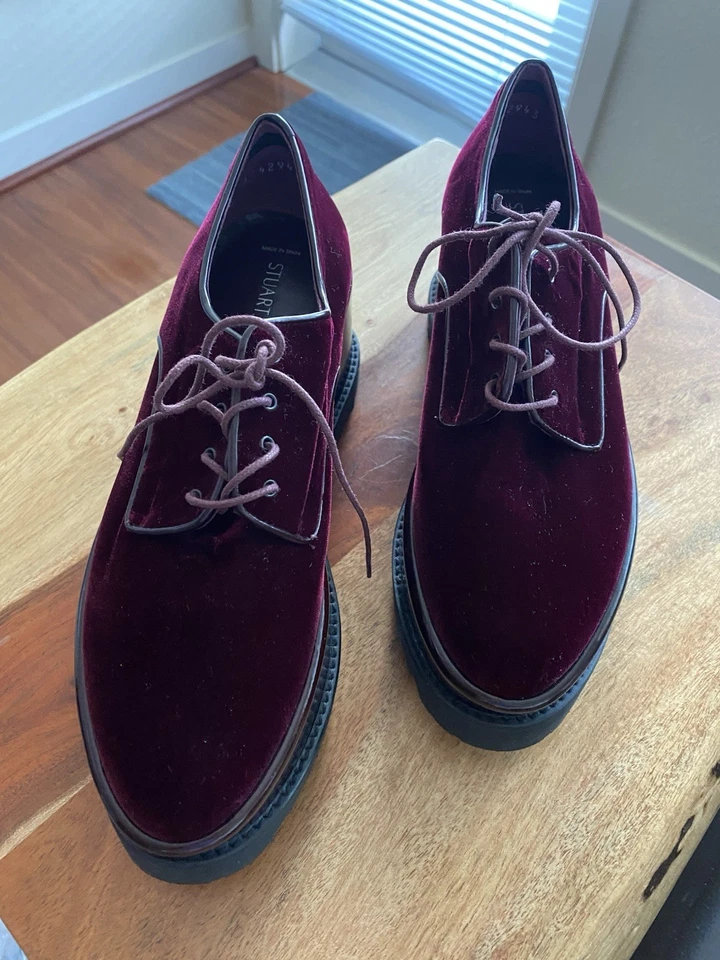 Oxford de terciopelo borgoña Stuart Weitzman para mujer talla 6 Foto 2 de 4