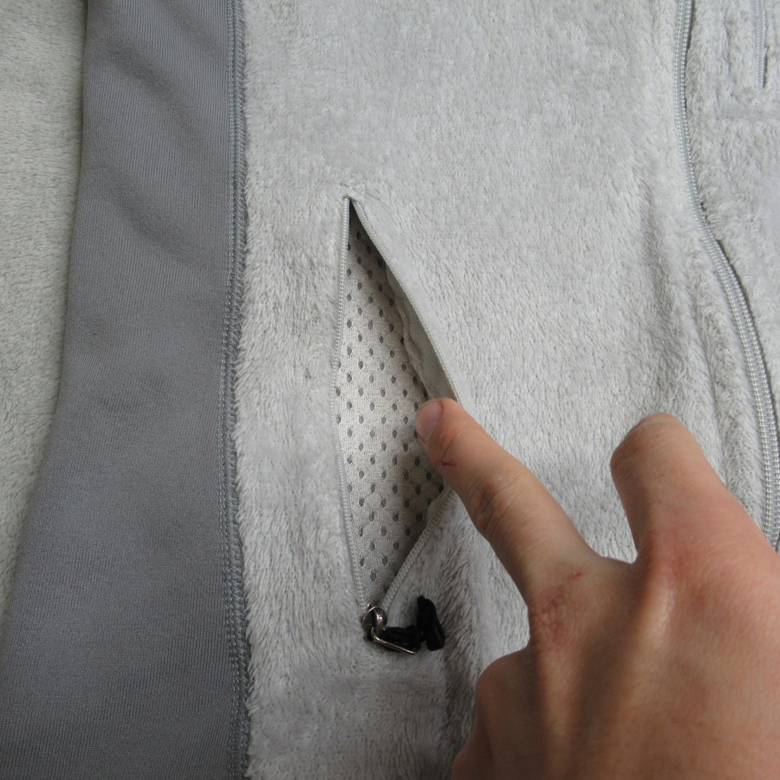 Patagonia R2 Jacket Womens XS White Fleece Stretch Full Zip Polartec Thermal Pro thumbnail 8