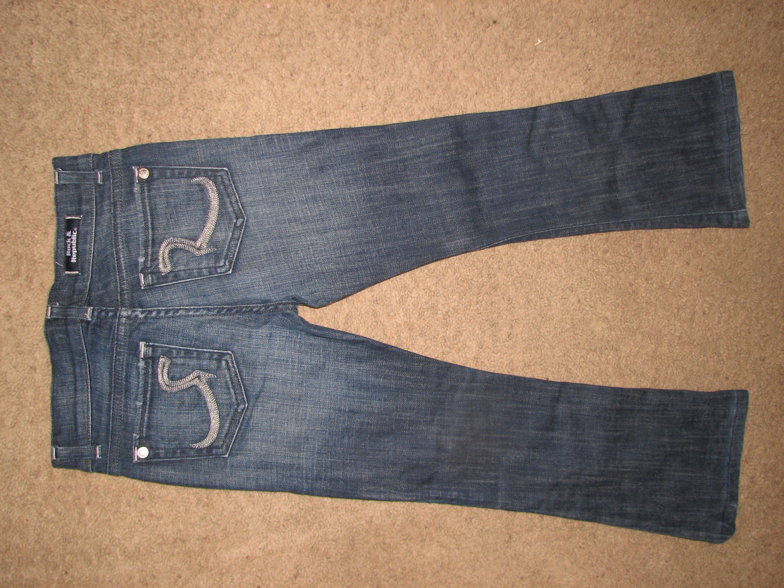 Picture 3 of 4
