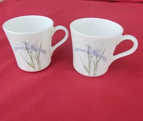 2 VINTAGE CORNING USA CORELLE SHADOW IRIS COFFEE/TEA CUPS/MUGS