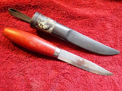 VINTAGE OLDER USED SHARP KNIFE FROSTS MORA  w RED WOOD HANDLE SWEDEN SWEDISH