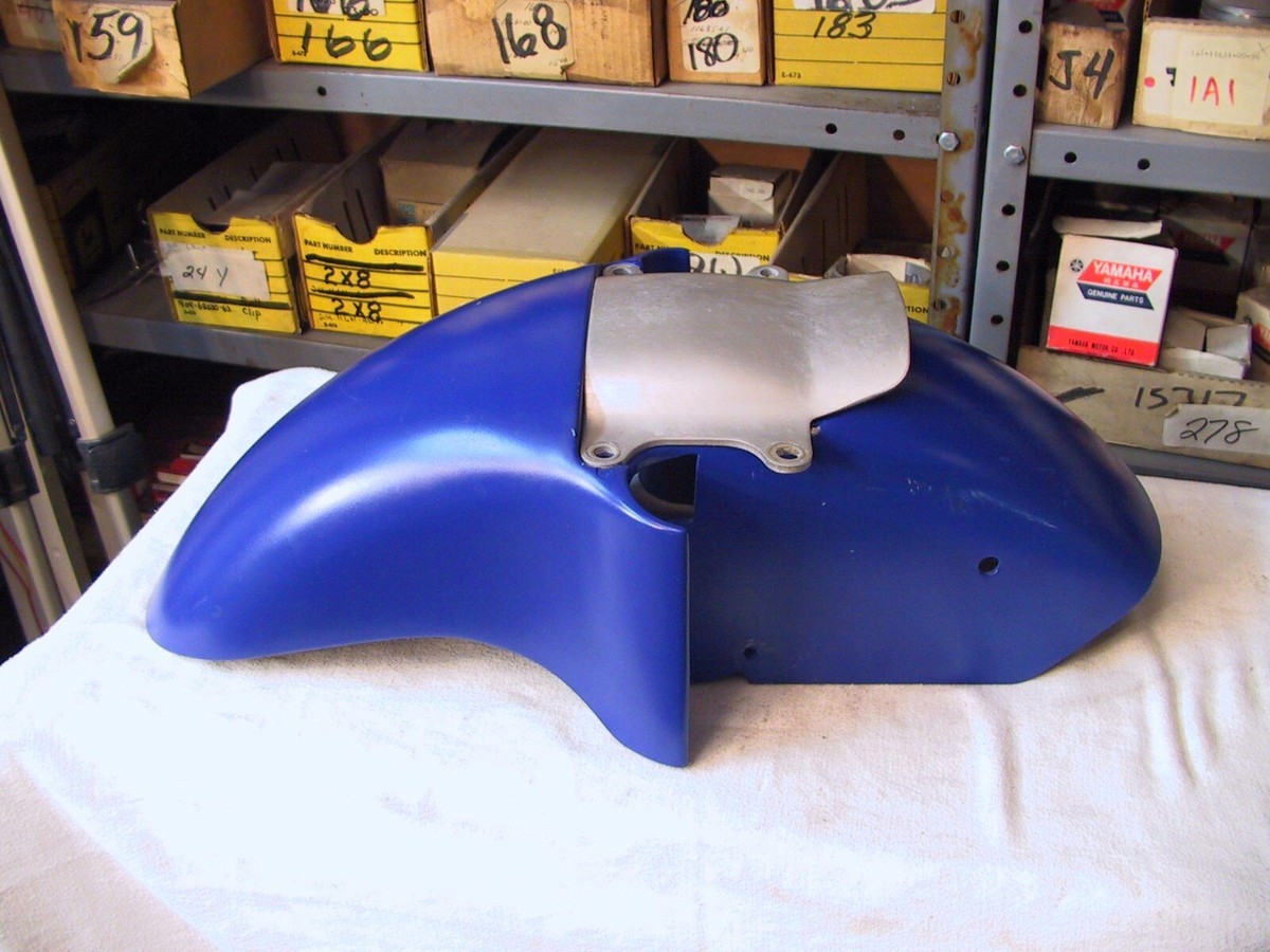 1985 Kawasaki ZX600A Ninja front fender with Stabilizer G-33 | eBay