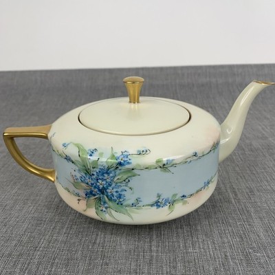 Bernardaud Limoges Porcelain Hand Painted Oval Teapot B & C 1900-1927 Gold Trim