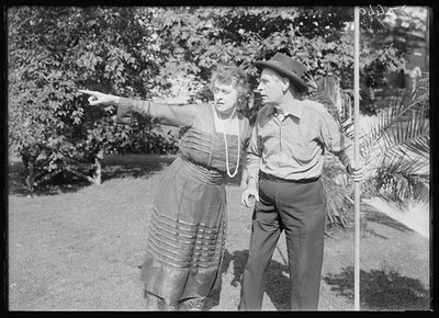 Photo:Mrs Murray John Clark 1919 America Junior Outdoor Scene